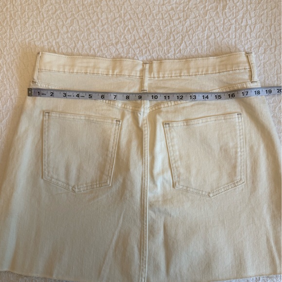 GAP White Denim Mini Skirt – Size 14/32 - Picture 6 of 8
